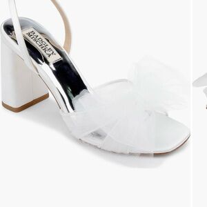 Badgley Mischka White Block Heel Sandals